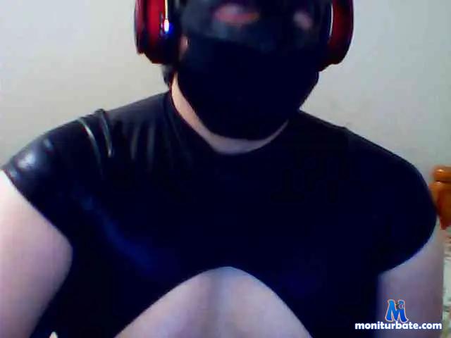 SaDDominatrix bongacams performer male