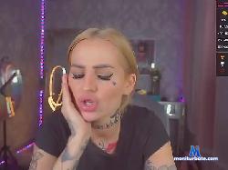 CallMeBadGirl bongacams live cam performer profile