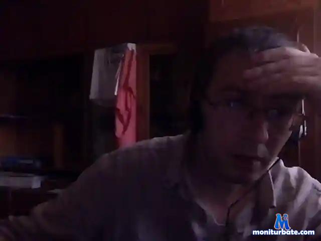 AK2627 bongacams performer male