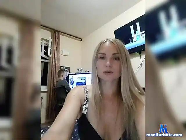 Papa-look bongacams performer couple male female
