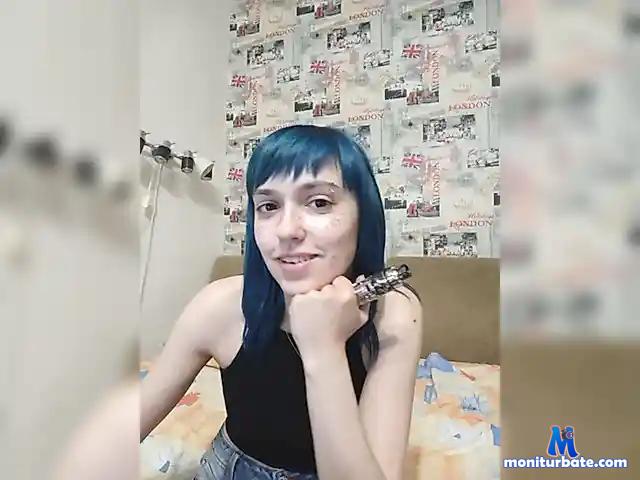 blue-mystery bongacams performer female
