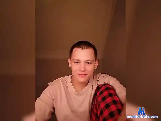Smokekit bongacams performer male