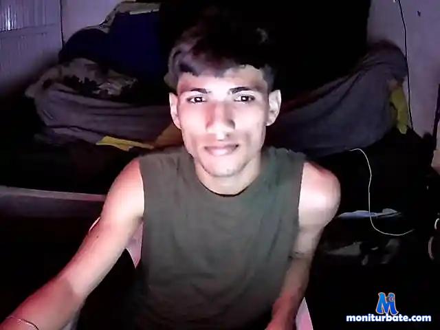 Alejodiaz11 bongacams performer male