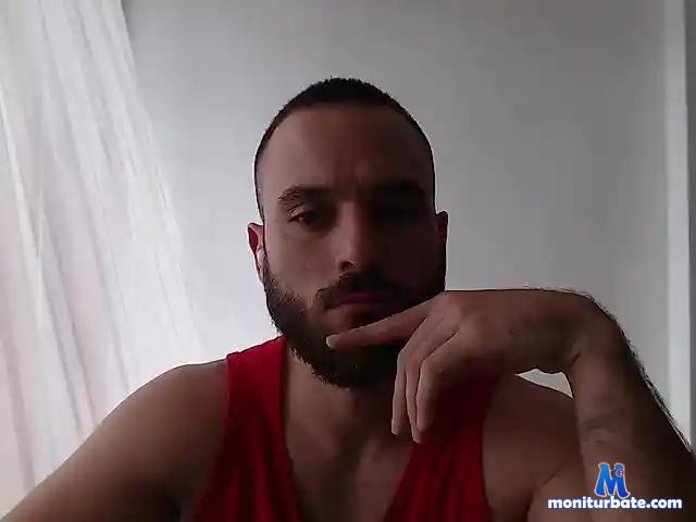 Curtistar bongacams performer male