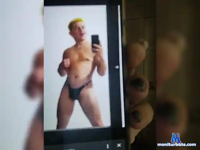 Victor34xxx bongacams performer male