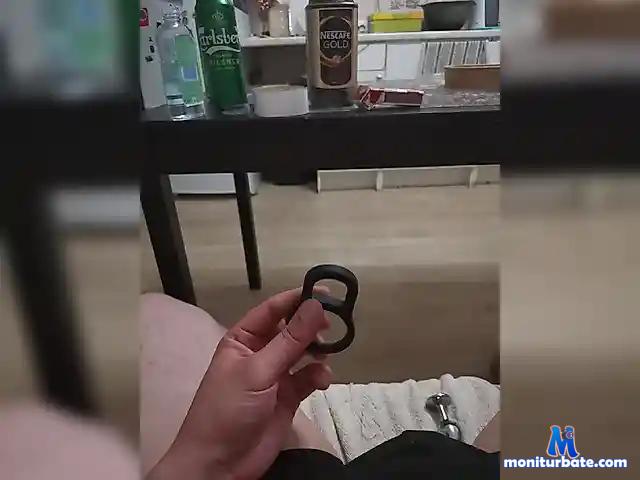 Shutniki1 bongacams performer male