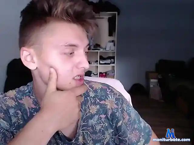 Imokiss bongacams performer male