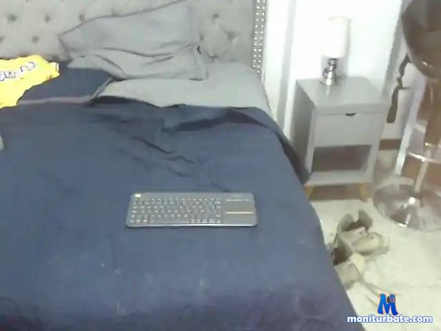 Zorro-MCZZ bongacams performer male