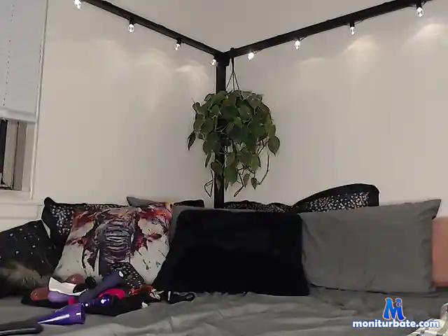 Lilbillie bongacams performer female