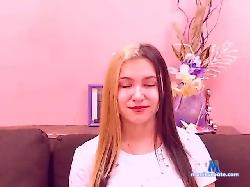 SweetReislin bongacams live cam performer profile