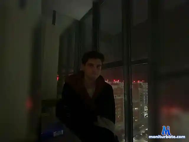 Lacrid bongacams performer male