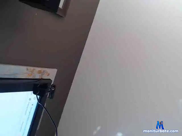 CrawCheater69 bongacams performer male