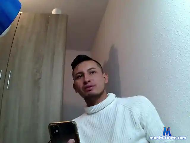 Alan31-1 bongacams performer male