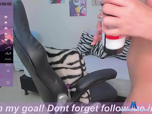 Amy-bubble bongacams performer female