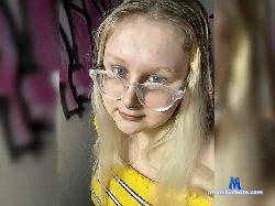 AlibinaWeek bongacams live cam performer profile