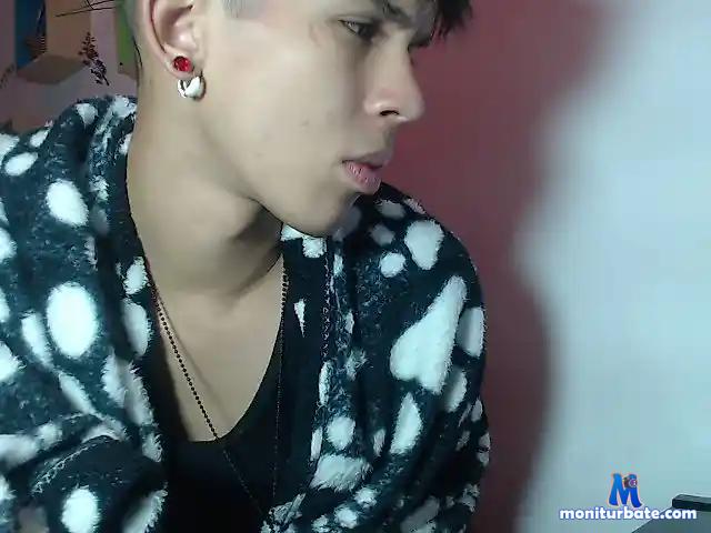 coffeeboyx bongacams performer male
