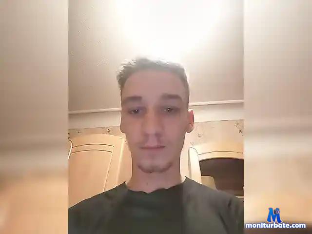 chpolka bongacams performer male