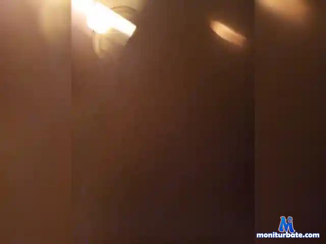 ElissaBAD bongacams performer male