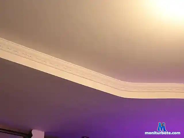 lolli-pup bongacams performer female