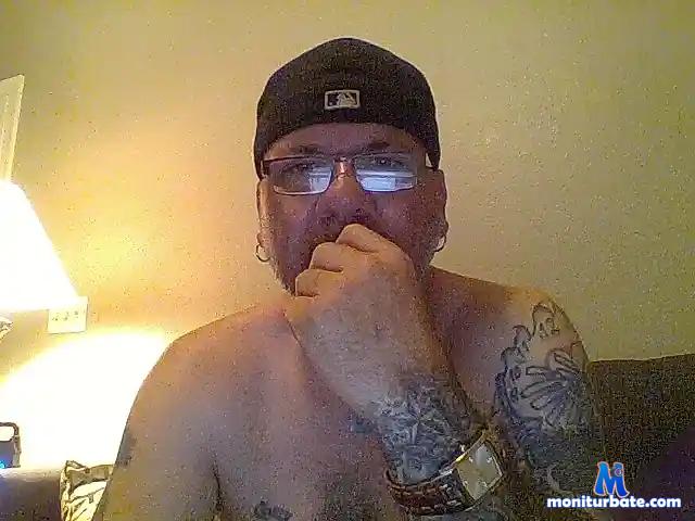 Jizz4Me bongacams performer male