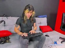 KURO-CHARM bongacams live cam performer profile