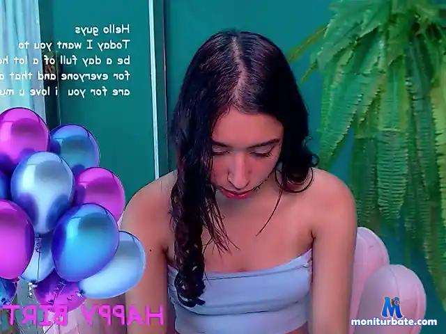 emilymadness bongacams performer female