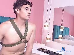 XanderEvans bongacams live cam performer profile