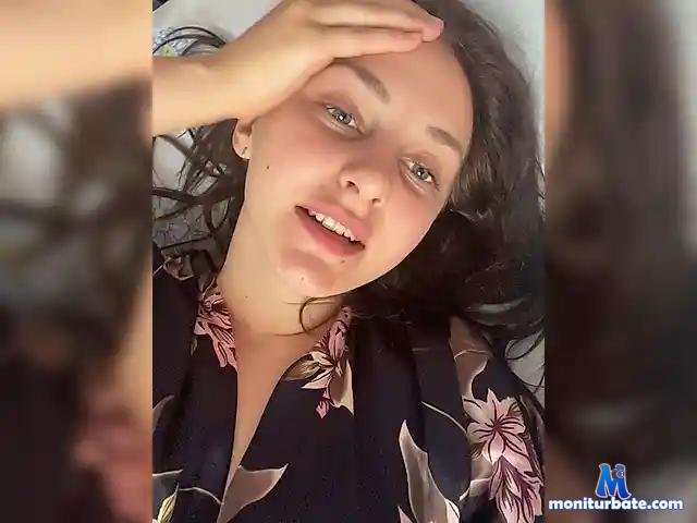 strawberryd bongacams performer female