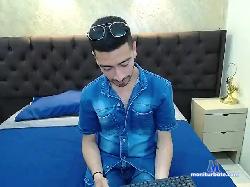 sneyder-thoms bongacams live cam performer profile