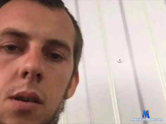 Whait-Sexxx bongacams performer male