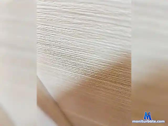 Analikuni bongacams performer male