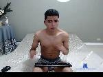 Andrewww-Gold bongacams livecam show performer room profile