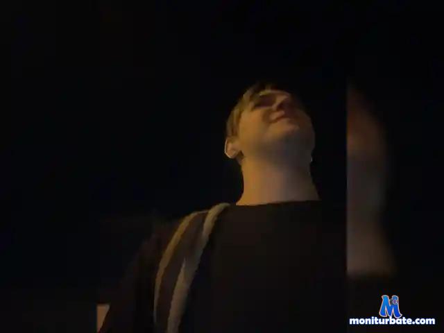 homaTyan22 bongacams performer male