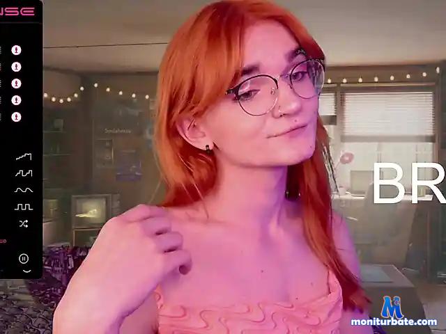 JaneMilk bongacams performer shemale