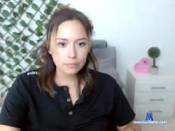 MommyMia bongacams live cam performer profile