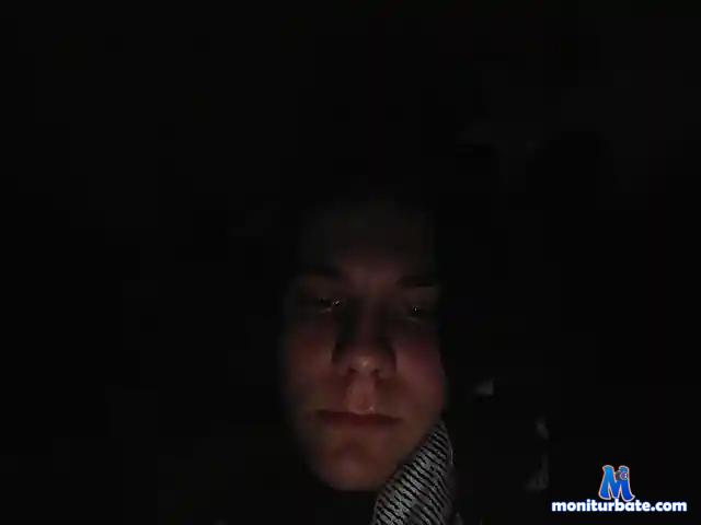 HotTemik bongacams performer male
