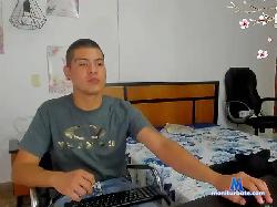 EYTHANWARRENT bongacams live cam performer profile