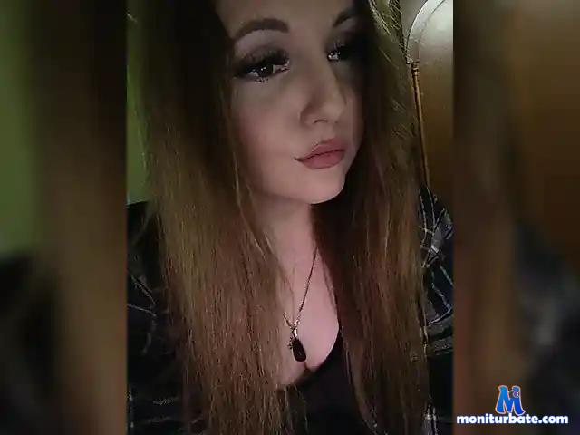 CrystalA669 bongacams performer female
