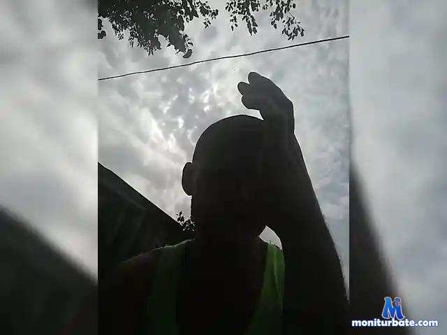Vlad29xxxl bongacams performer male
