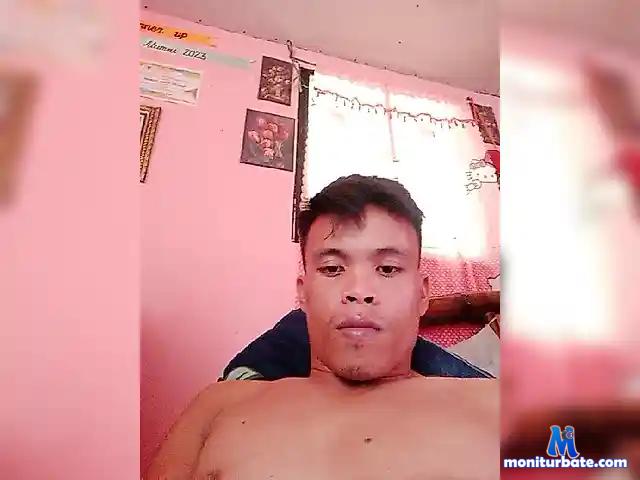 hothot-pinoy bongacams performer male