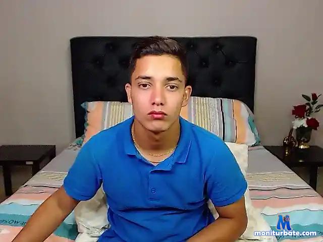 MateoRicci bongacams performer male