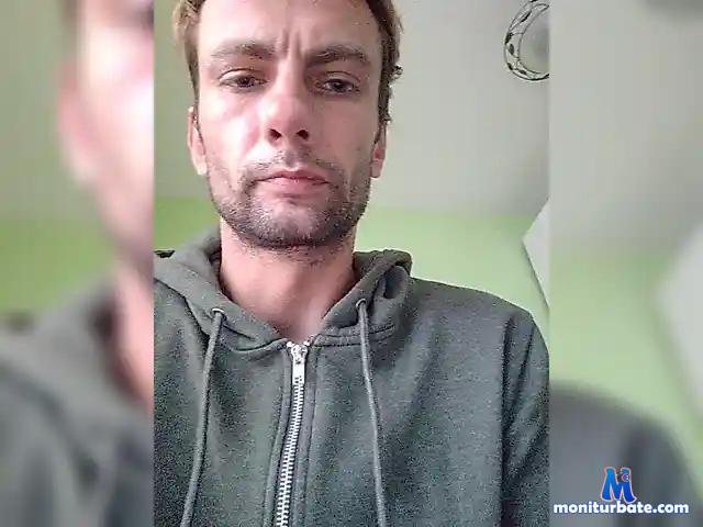 1Pleasure2OfU bongacams performer male