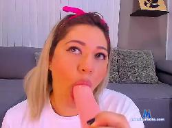 mss-moonlight bongacams live cam performer profile