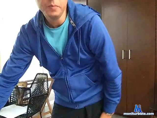 Alanan881 bongacams performer male
