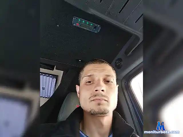 Serj1090 bongacams performer male