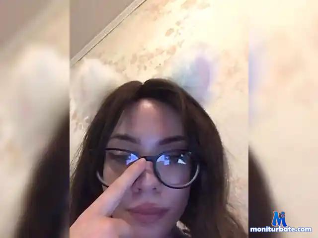 OpeliaXSilver bongacams performer female
