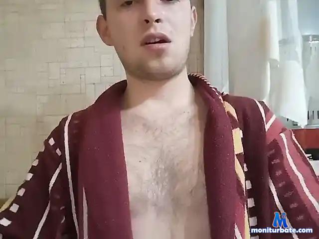MaksimioAh bongacams performer male