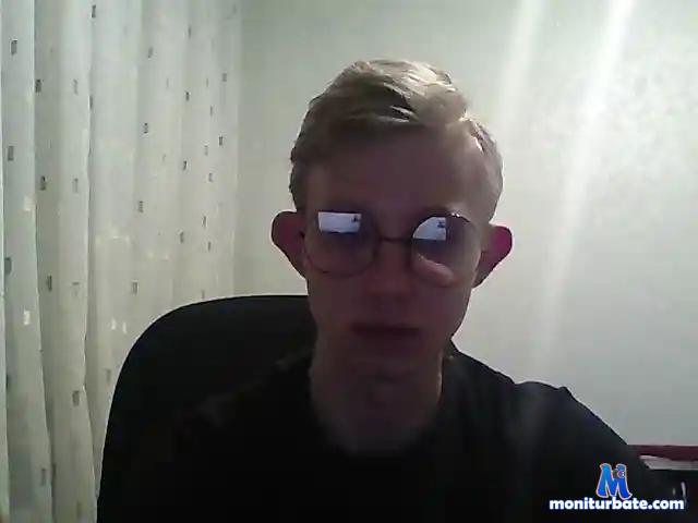 AlvaWalts bongacams performer male