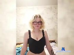 cloudbby bongacams live cam performer profile