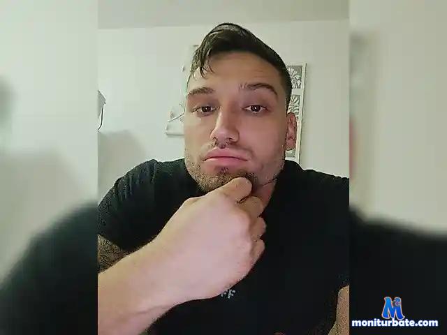 Wet-yourdream bongacams performer male